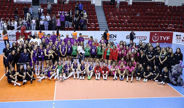 Ahmet Göksu Özel Voleybol Turnuvası tamamlandı