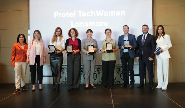 Protel TechWomen Akademisi İlk Mezunlarını Uğurladı