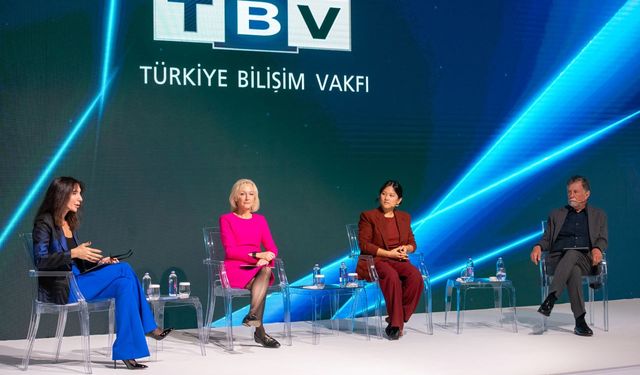 Türkiye Bilişim Vakfı 30. Yılında Yapay Zekayı Tartıştı