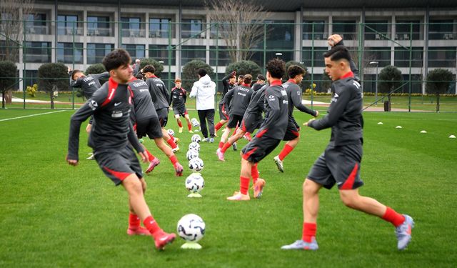 U15 Milli Takım, Makedonya Sınavı İçin Riva’da Toplandı