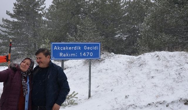 Demirci’de Sağanak Kara Döndü, Akçakerdik’e Akın Oldu