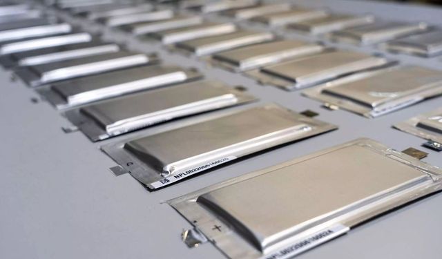 Katı Hal Bataryalar Elektrikli Araçlarda Dönemi Değiştiriyor