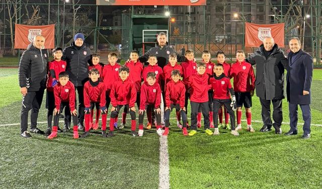 Savaş Çam’dan Pendikspor Futbol Akademisine Ziyaret