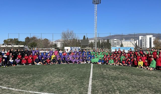 U15 Kız Milli Takım Seçmeleri İzmir Etabıyla Başladı