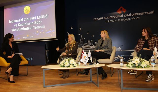 Kıragası, İEÜ’de Spor Yöneticiliği Paneline Katıldı