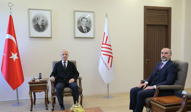 Türkmen, YÖK Başkanı Özvar ile Üniversite Sporlarını Görüştü