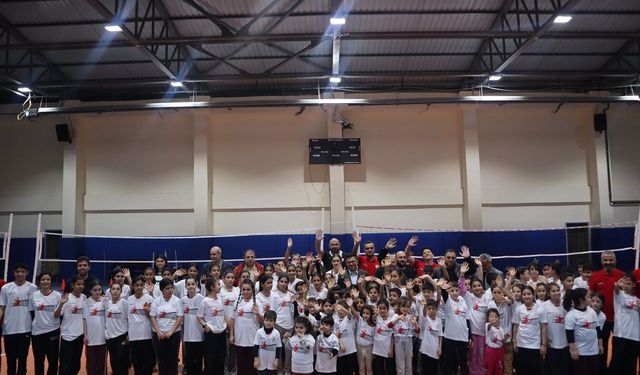 Fabrika Voleybol Yeni Okulunu Şanlıurfa’da Açtı