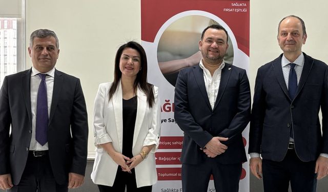 Sağlıkta El Ele ile 10 Bin Kişiye Destek