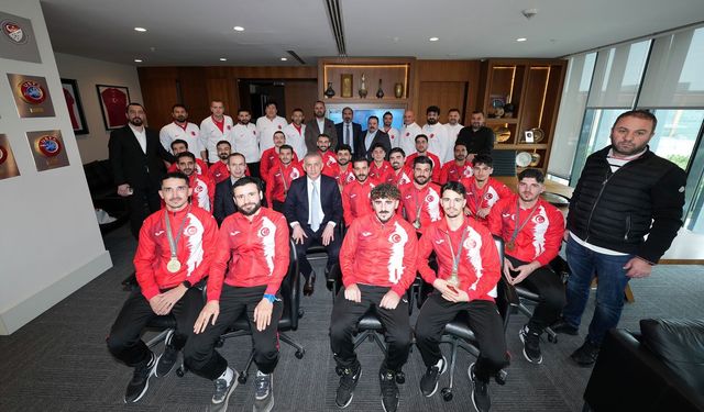 Deaflympics Şampiyonu Millilerden TFF’ye Anlamlı Ziyaret