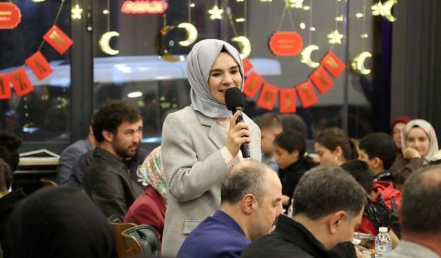 Bakan Göktaş Çocuklarla İftar Sofrasında Buluştu