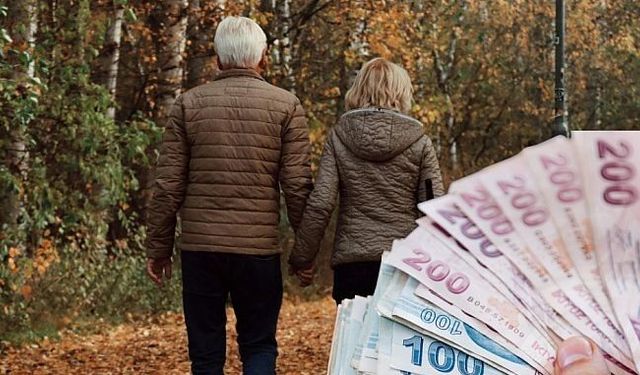 Emekli Maaşı ve Bayram İkramiyesi Öne Çekildi