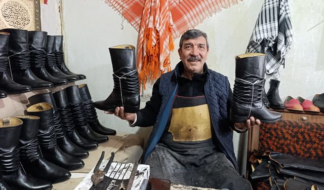 Asırlık Kalıplarla Efe Çizmesi, Ustalık Yok Olmasın