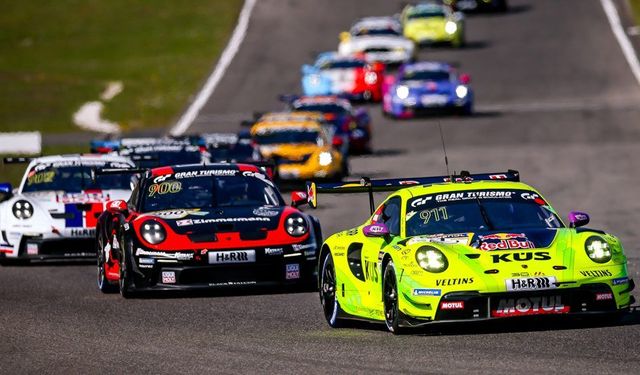 Ayhancan Güven Nürburgring’de Podyuma Çıktı