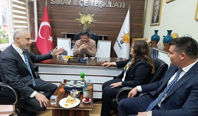 SİMAV AK PARTİ İLÇE TEŞKİLATINDA BAYRAMLAŞMA
