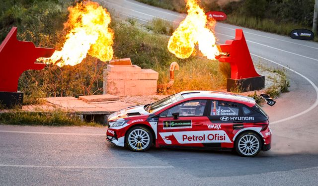 Bodrum Rallisi’nde Zirve Değişmedi: Kerem Kazaz Fark Attı