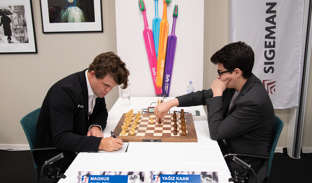 Yağız Kaan Erdoğmuş, Dünya 1 Numarası Magnus Carlsen’e Karşı Mücadele Etti
