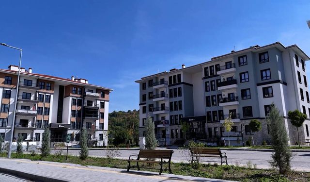 TOKİ Konutlarında Yeni Hayatlar Başlıyor: “Bir Ümit Dedik, Ev Sahibi Olduk”