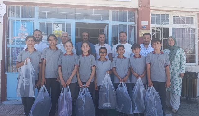 KÖPRÜBAŞI BORLU GAZİ ORTAOKULUNDAN KISKANDIRAN BAŞARI