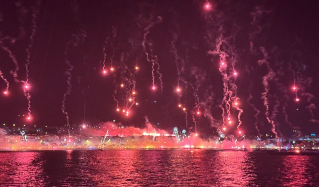 Göztepe 101 Yaşında! Sarı-Kırmızılı Camia Coşkuyla Kutladı