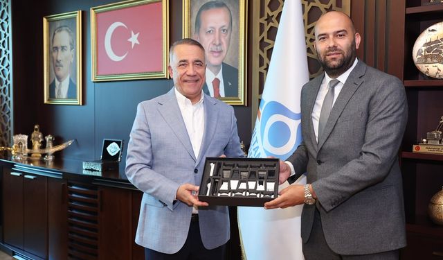 TSF Başkanı Fethi Apaydın'dan Sultangazi Belediyesi'ne Ziyaret