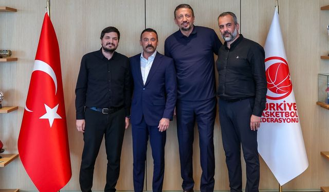 Galatasaray'dan TBF Başkanı Türkoğlu'na Ziyaret