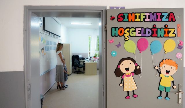 Öğretmenlerin Mazerete Bağlı Yer Değiştirme Takvimi Belli Oldu