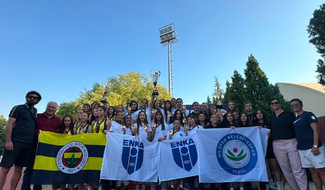 U16 Kulüpler Türkiye Atletizm Şampiyonası'nda ENKA ve Fenerbahçe Zirvede Yer Aldı