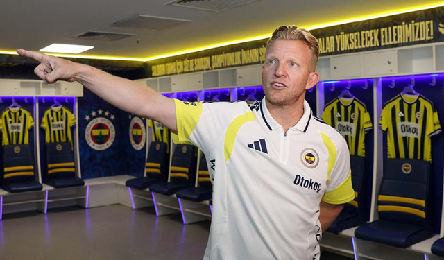 Dirk Kuyt: "Fenerbahçe'yi Yeniden Başarıya Taşımak İçin Buradayım"