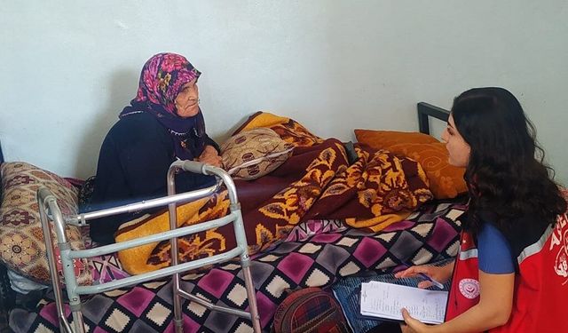 Evde Bakım Yardımı Hesaplara Yatırıldı! 516 Bin Haneye 7 Milyar Liralık Destek