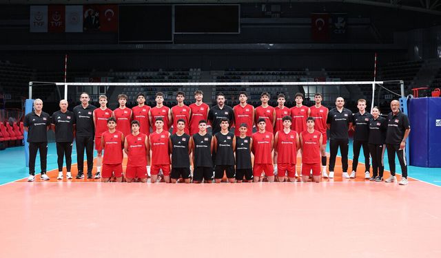 U17 Erkek Voleybol Milli Takımı Dünya Şampiyonası Yolunda Kampa Girdi