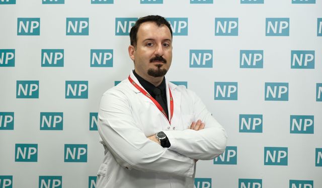 Birkaç Dakikada Zirveye Çıkan Baş Ağrısına Dikkat: Ağrı Kesiciyle Beklemeyin