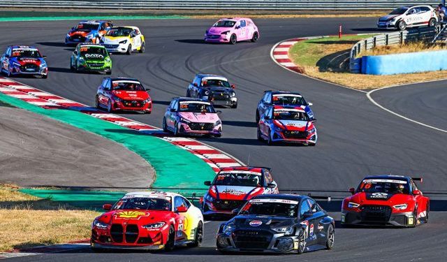 İstanbul Park’ta 30 Ağustos Heyecanı: 22 Otomobil Piste Çıkacak