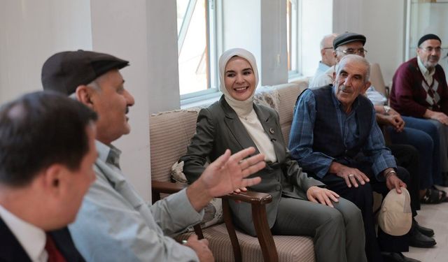 Yaşlı ve Engelli Aylıkları Zamlı Yatıyor! 10,3 Milyar Liralık Ödeme Başladı