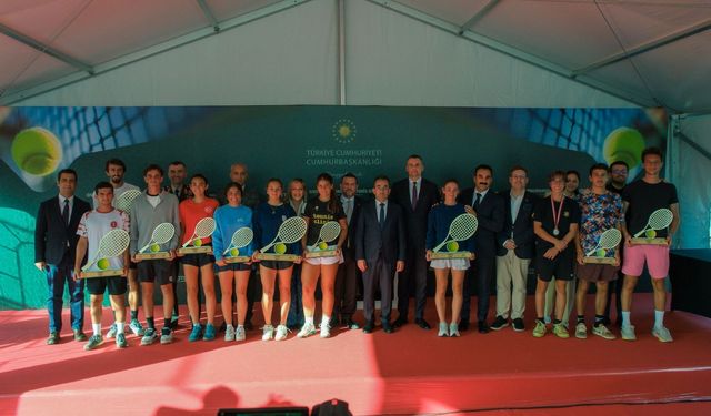 Cumhurbaşkanlığı Tenis Kupası'nda Şampiyonlar Belli Oldu! 128 Sporcu Kıyasıya Yarıştı