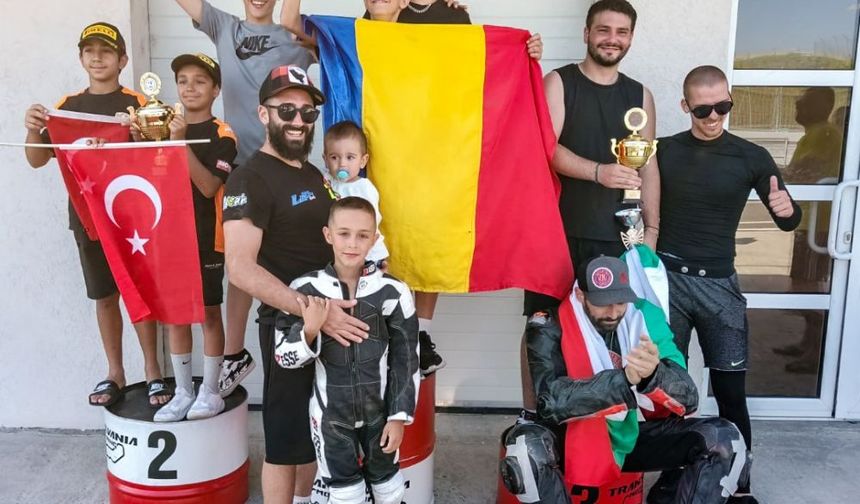 Genç Sporcuları Ödül Kürsüsünü Parselledi!