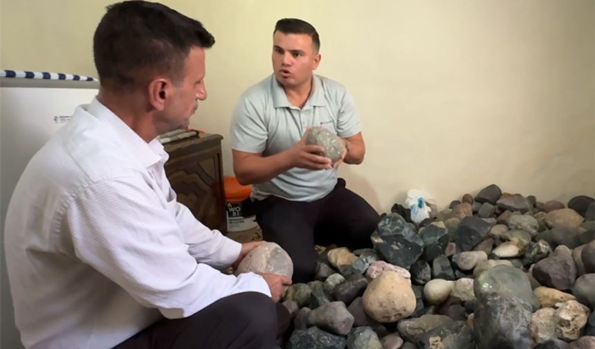 Elazığlı Çiftçi Evinin Bir Odasını Taş Müzesi Yaptı