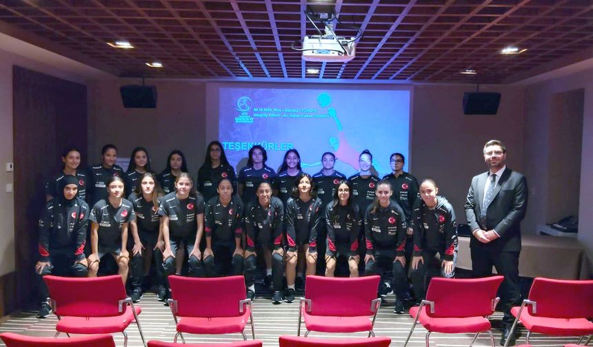 U17 Kız Milli Takımına Maç Manipülasyonu Eğitimi