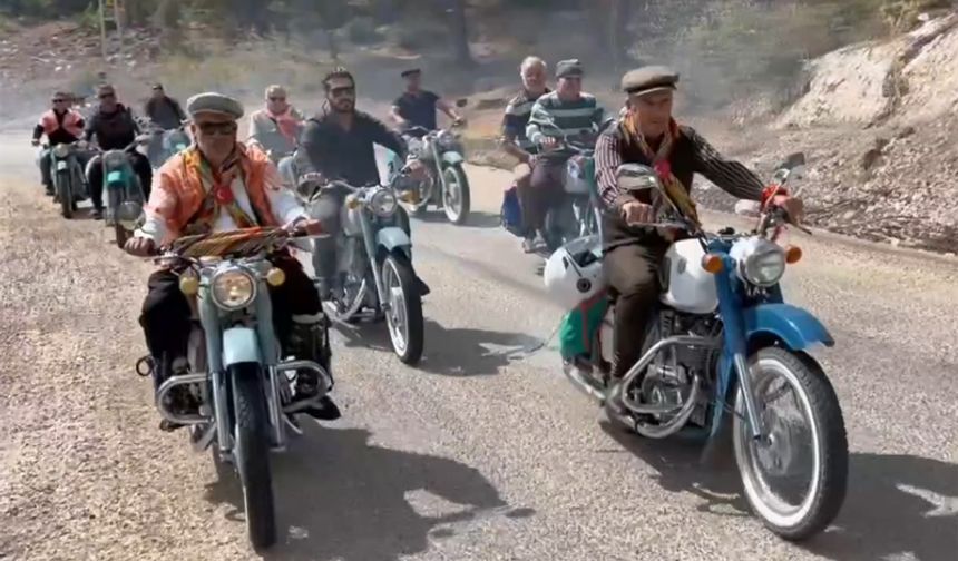 Rus yapımı hurda motosikletler, yeniden yollarda