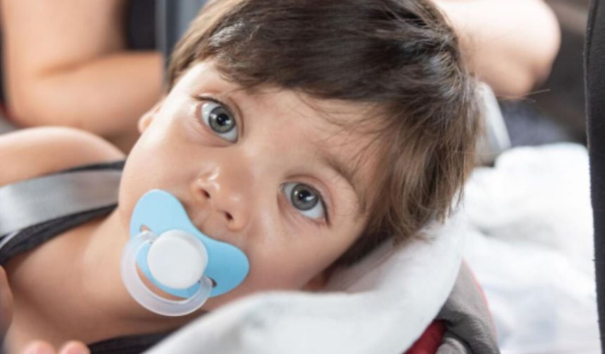 Parmak Emme Diş Yapısını Bozuyor, Uzmandan Uyarı