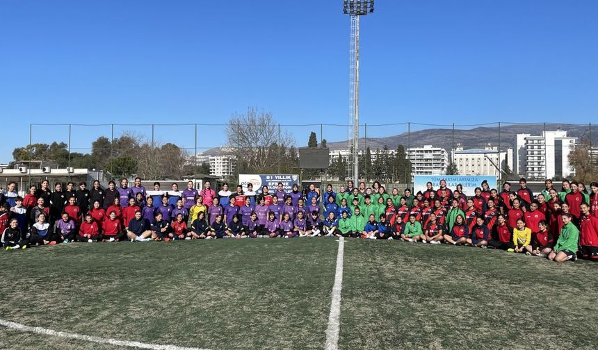 U15 Kız Milli Takım Seçmeleri İzmir Etabıyla Başladı