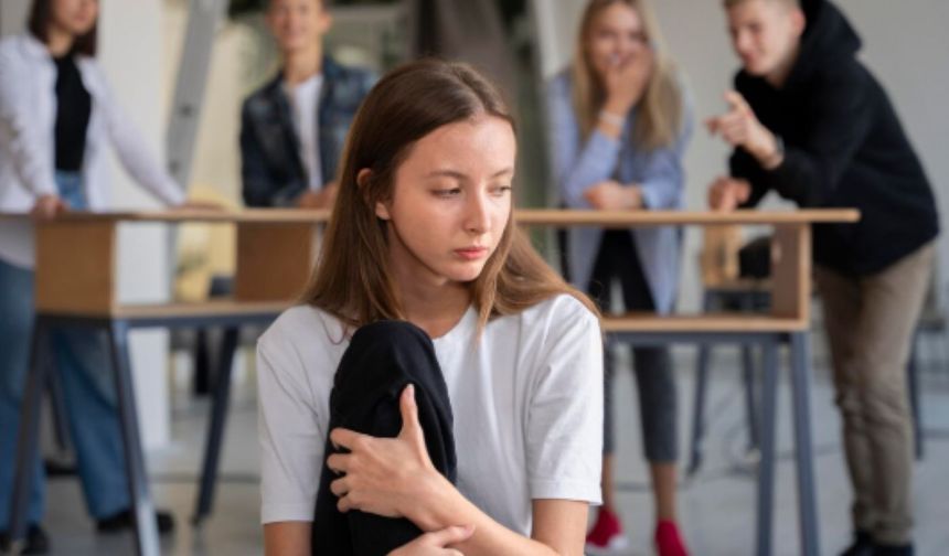 Akran Zorbalığı Sessizce Yayılıyor: Uzmandan Uyarılar