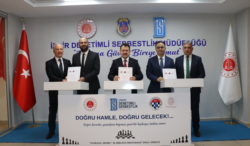 Doğru Hamleyle Gençler Geleceğe Hazırlanıyor