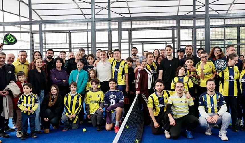 Milli Futbolcular Otizm Farkındalığı İçin Sahadaydı