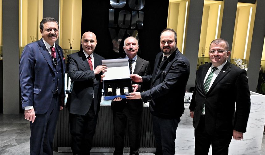 Hisarcıklıoğlu, Çorum OSB’de Golonya Kozmetik Tesisini Açtı