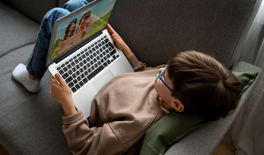 Uzmandan Ailelere Ekran Uyarısı