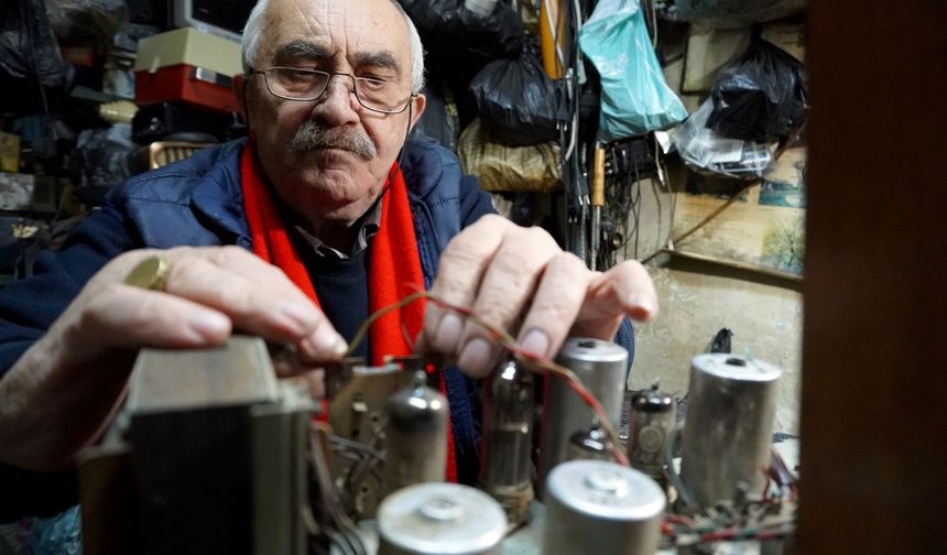 Tarihi Çarşıda 58 Yıllık Sesin Son Ustası!