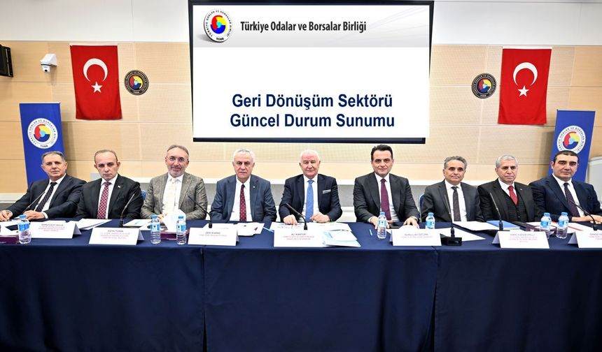 Geri Dönüşümde Yeni Yol Haritası Masaya Yatırıldı