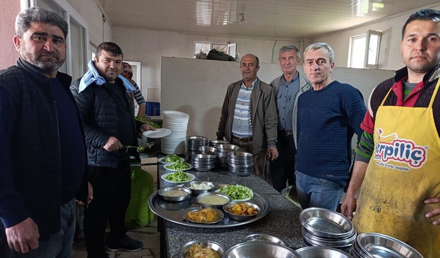 Asırlık Hayır Geleneği Binleri Buluşturdu