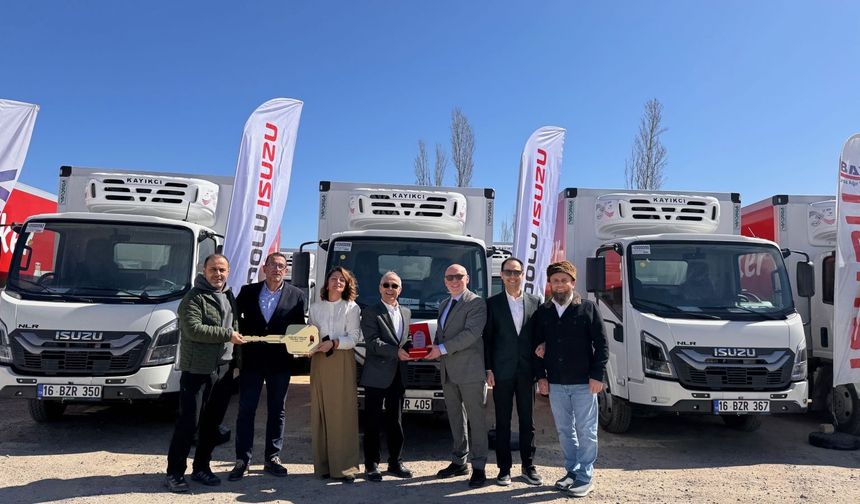 Anadolu Isuzu’dan Eker’e 13 Yeni Araç Teslimi