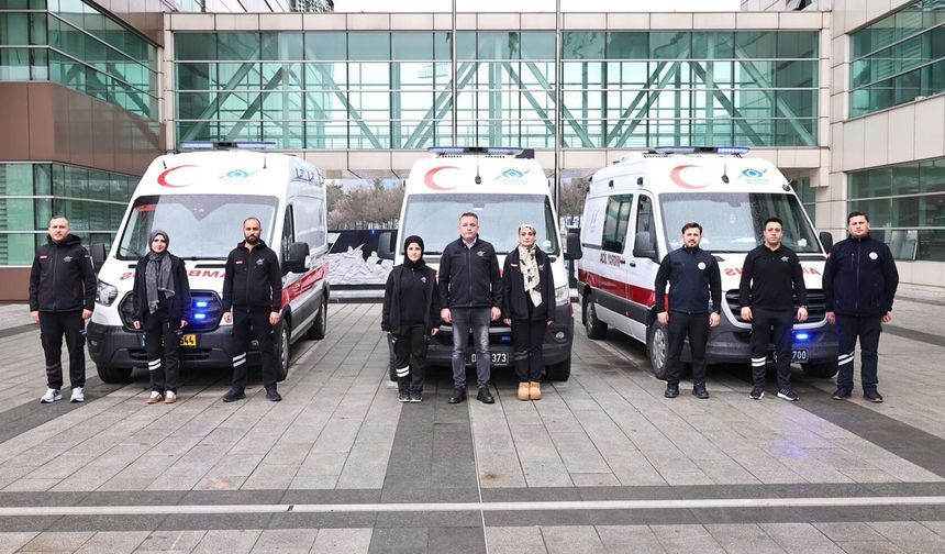 Sultangazi’de Yatağa Bağımlı Hastalara Ücretsiz Ambulans Desteği